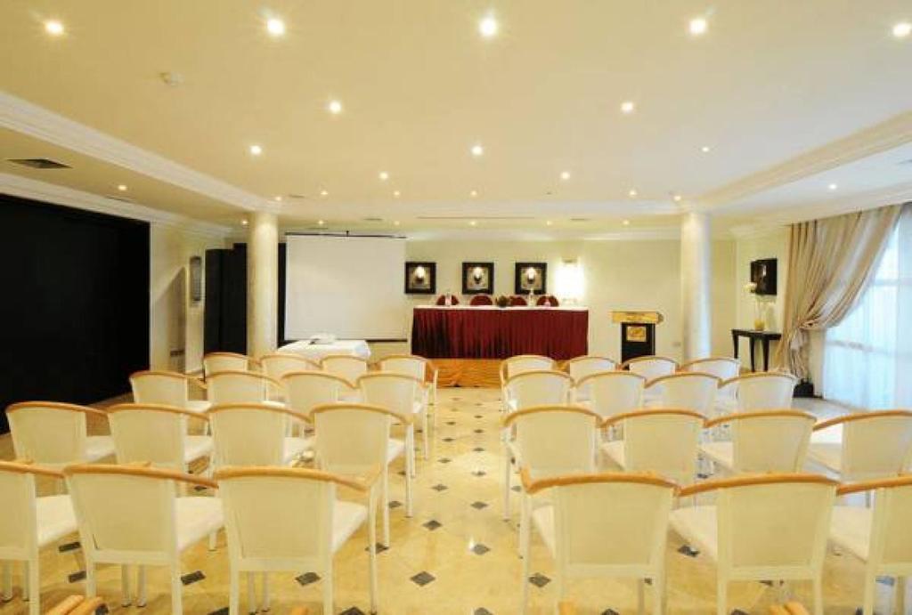 โรงแรมดูปาร์ก ตูนิส ธุรกิจ รูปภาพ